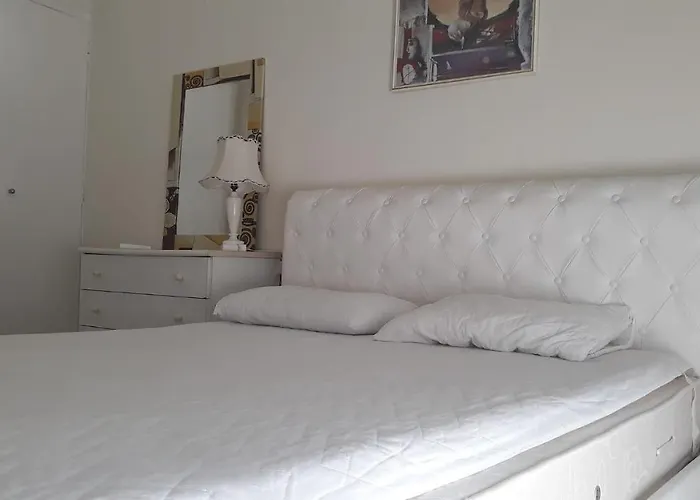 Central Apartments Eretria