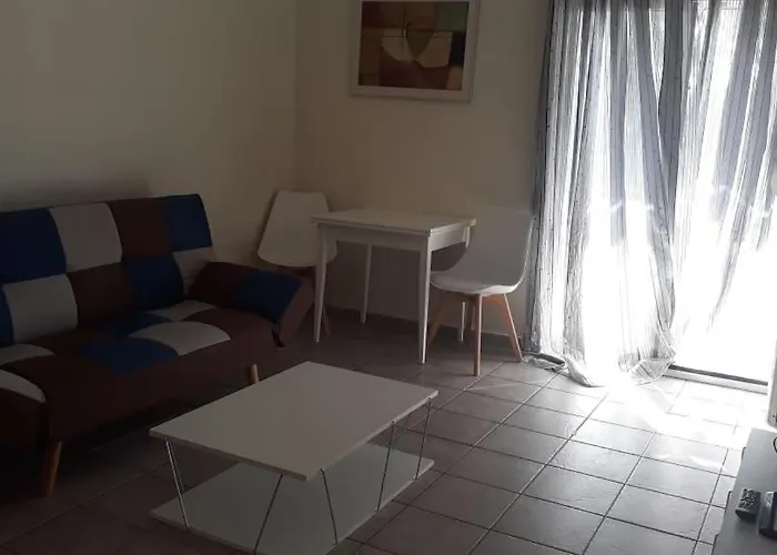 Central Apartments Eretria