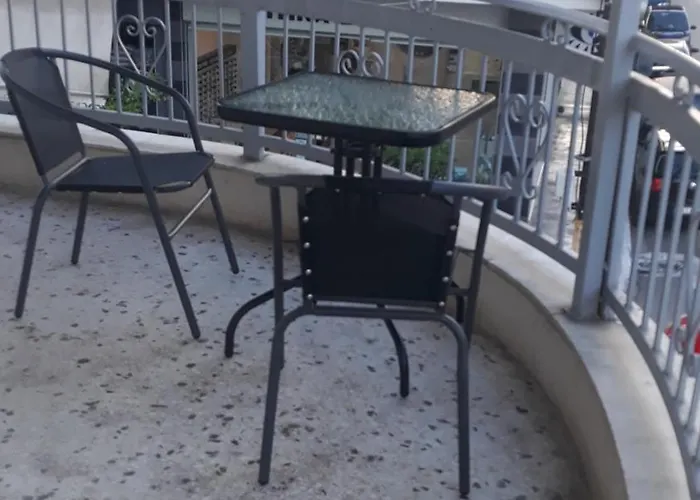 Central Apartments Eretria
