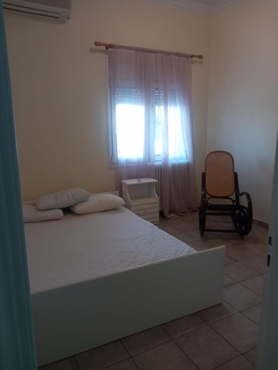 Central Apartments Eretria *