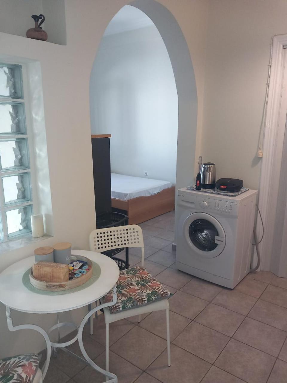 Central Apartments Eretria